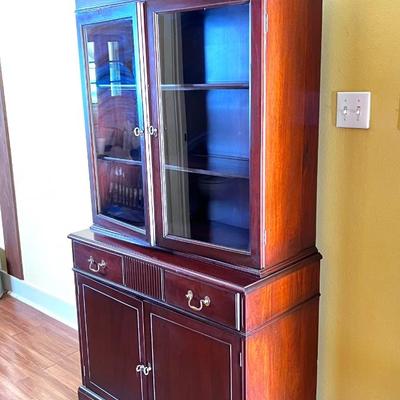 Vintage Solid Mahogany Chippendale China Curio Cabinet