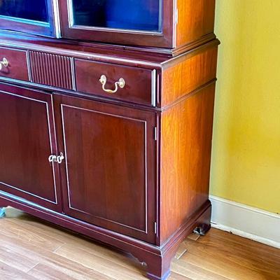 Vintage Solid Mahogany Chippendale China Curio Cabinet