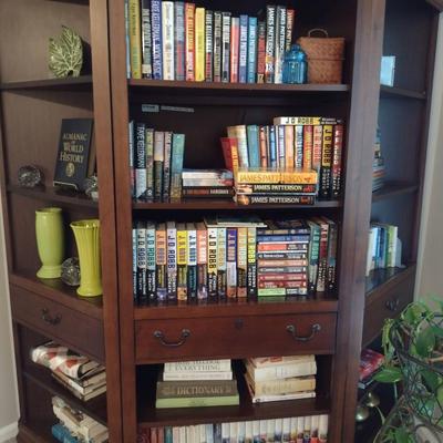 Broyhill Wood Finish Bookshelf with Drawer- Approx 30