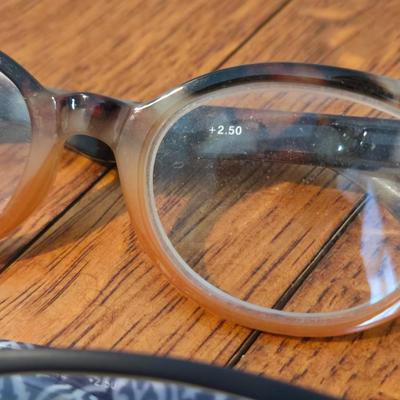 (2) Pairs of Readers +2.5