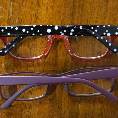 (2) Pairs of Readers