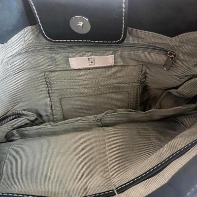 Apt G black leather shoulder bag