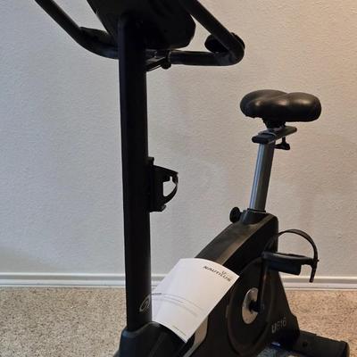 Nautilus U616 Upright Bike with Manual
