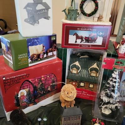 CHRISTMAS VILLAGE BUILDINGS AND ACCESSORIES