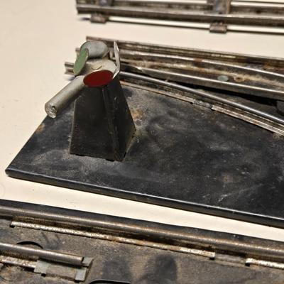 1940s HO Scale Train Set with Tracks