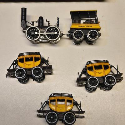 Vintage Train Set with 2 different Car Sets