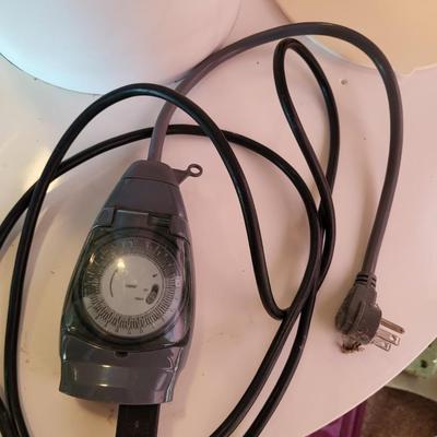 HYDROPONIC INDOOR TOWER GARDEN WITH ACCESSORIES