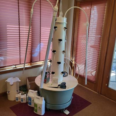 HYDROPONIC INDOOR TOWER GARDEN WITH ACCESSORIES