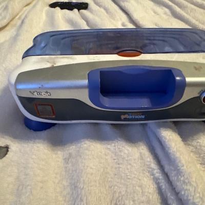 V TECH V.SMILE V-MOTION Learning System Console Plus 1 Games