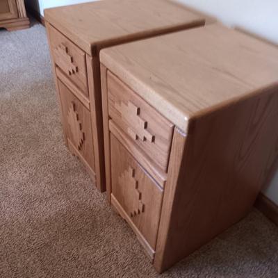 PAIR OF SOLID WOOD NIGHT STANDS W/CABINET AND DRAWER