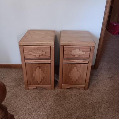 PAIR OF SOLID WOOD NIGHT STANDS W/CABINET AND DRAWER