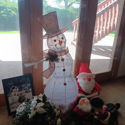 OUTDOOR LIGHTED SNOWMAN AND OTHER DECORATIONS