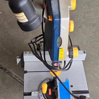 RYOBI Band Saw