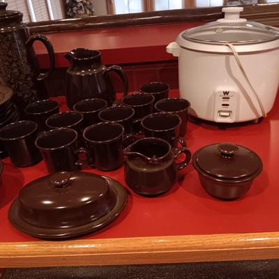 PARTIAL SET OF FRANCISCAN DINNERWARE, CROCK POT AND COOK BOOKS