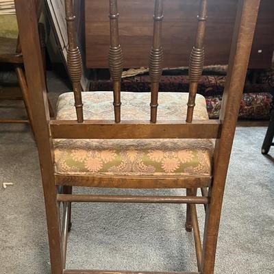 Antique Hand Made Wooden Chair c1900 in Good Preowned Condition.