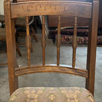 Antique Hand Made Wooden Chair c1900 in Good Preowned Condition.