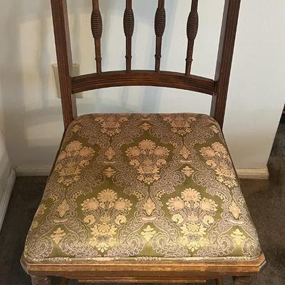 Antique Hand Made Wooden Chair c1900 in Good Preowned Condition.