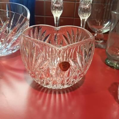 MIKASA & PRINCESS HOUSE CRYSTAL BOWLS, VASES & CANDLE HOLDERS