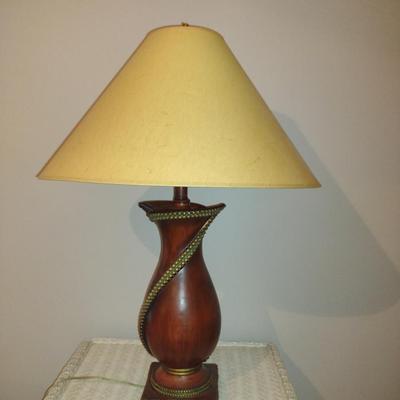 Table Top 3-Way Lamp with Composite Swirl Design Base- Approx 35