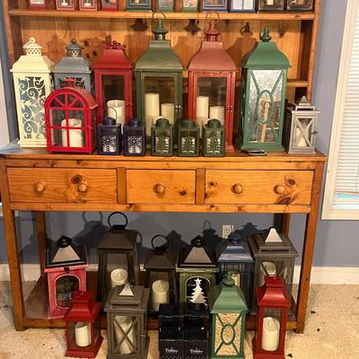 Lanterns with Battery Powered Candles (G-MG)