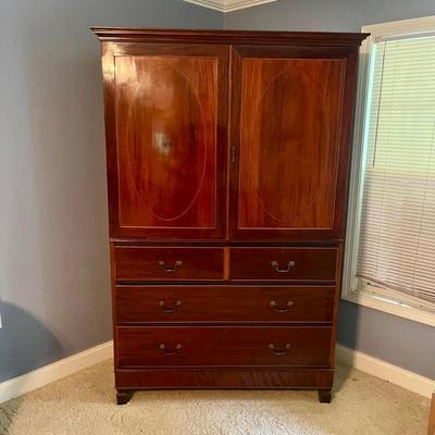 Antique Linen Press (LR-MG)