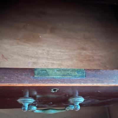Antique Linen Press (LR-MG)