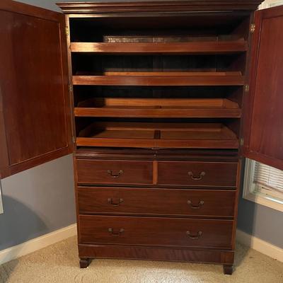 Antique Linen Press (LR-MG)