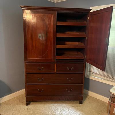 Antique Linen Press (LR-MG)