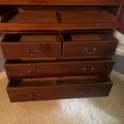 Antique Linen Press (LR-MG)