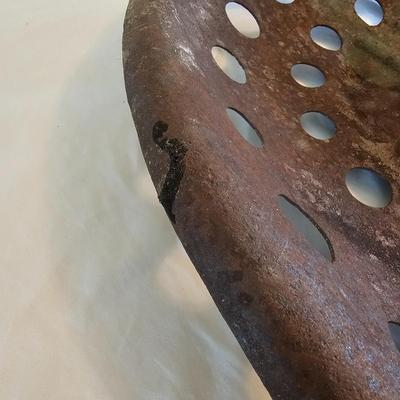 Rustic Iron Tractor Seat (G-JS)