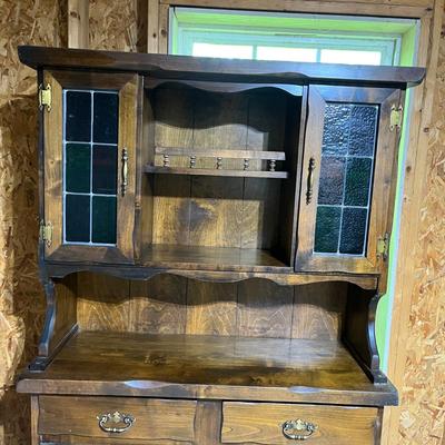 Wooden Hutch With Stained Glass Doors (B1-MG)