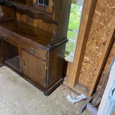 Wooden Hutch With Stained Glass Doors (B1-MG)