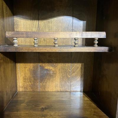 Wooden Hutch With Stained Glass Doors (B1-MG)