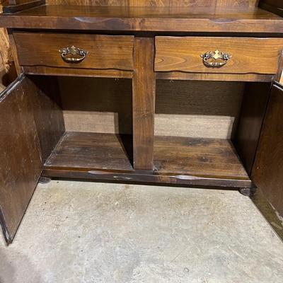 Wooden Hutch With Stained Glass Doors (B1-MG)