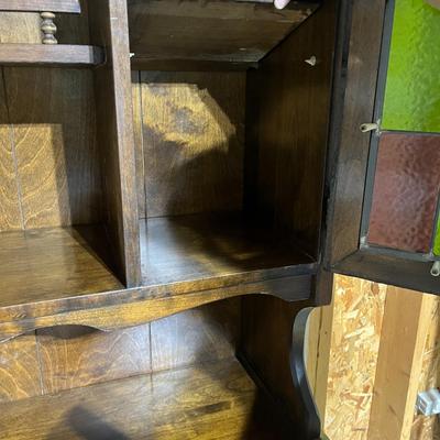 Wooden Hutch With Stained Glass Doors (B1-MG)