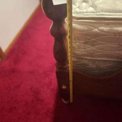 Solid wood headboard footboard with full mattress