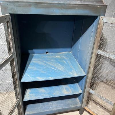 Coastal Linen Cabinet (B1-MG)