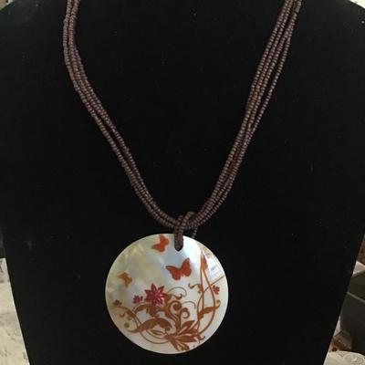 Large Butterfly Shell Fashion Necklace