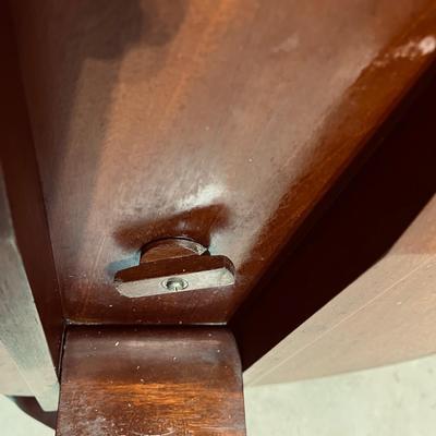 Queen Ann Tilt Top Table By Norris (B1-MG)