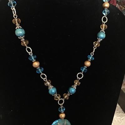 Blue Glass Beaded Fashion Necklace
