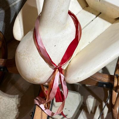 Sandy Weatherwax Hand Carved Swan Wagon (B1-RG)