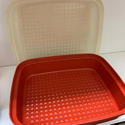 Food Storage: Lock & Lock, Rubbermaid, & Tupperware (L-HS)