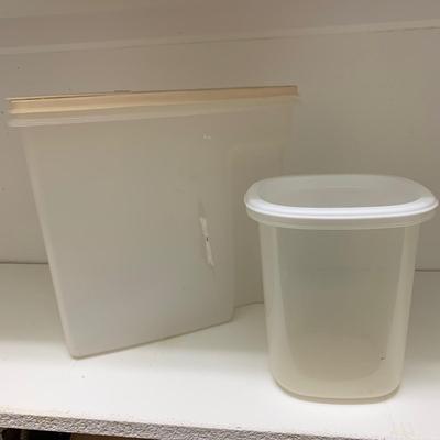 Food Storage: Lock & Lock, Rubbermaid, & Tupperware (L-HS)