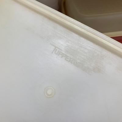 Food Storage: Lock & Lock, Rubbermaid, & Tupperware (L-HS)