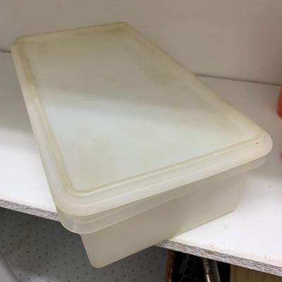 Food Storage: Lock & Lock, Rubbermaid, & Tupperware (L-HS)