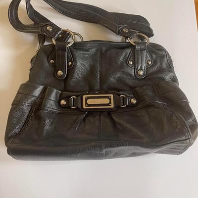 B Makowski black leather shoulder bag