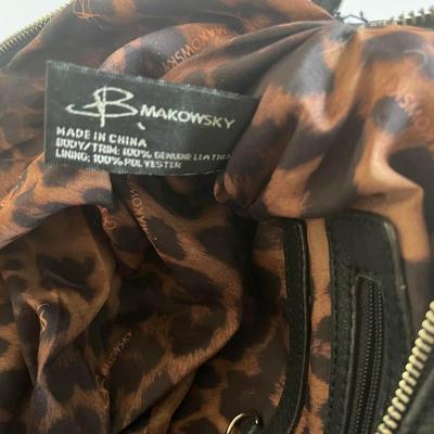 B Makowski black leather shoulder bag