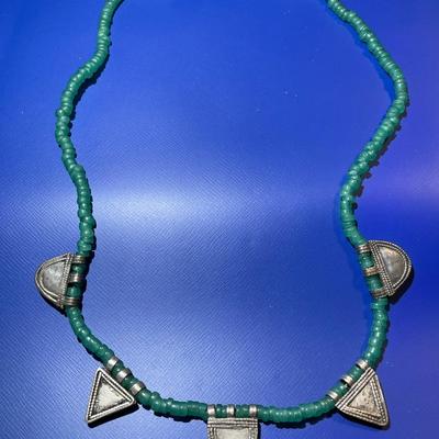 Vintage Jadeite 21" Beaded Fashion Necklace w/No Clasp as Pictured.