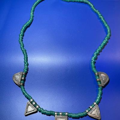 Vintage Jadeite 21" Beaded Fashion Necklace w/No Clasp as Pictured.