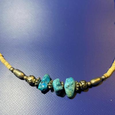 Vintage Native American Southwest 19" Sterling Silver Turquoise & Coral Chip Bead Necklace in Very Good Preowned Condition.